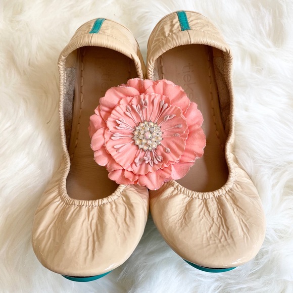 SOLD NIB Biscotti Patent Tieks - Picture 4 of 14